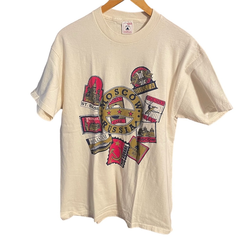 Vintage Moscow Russia Tshirt Size Large *Made In USA* Delta
